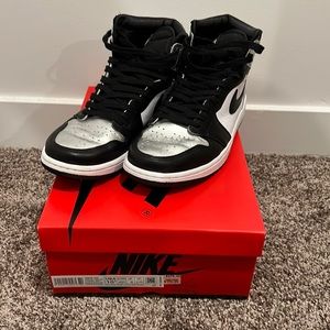 Jordan 1 High Silver Toe